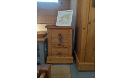 Sussex 3 drawer Bedside Sussex 3 drawer Bedside